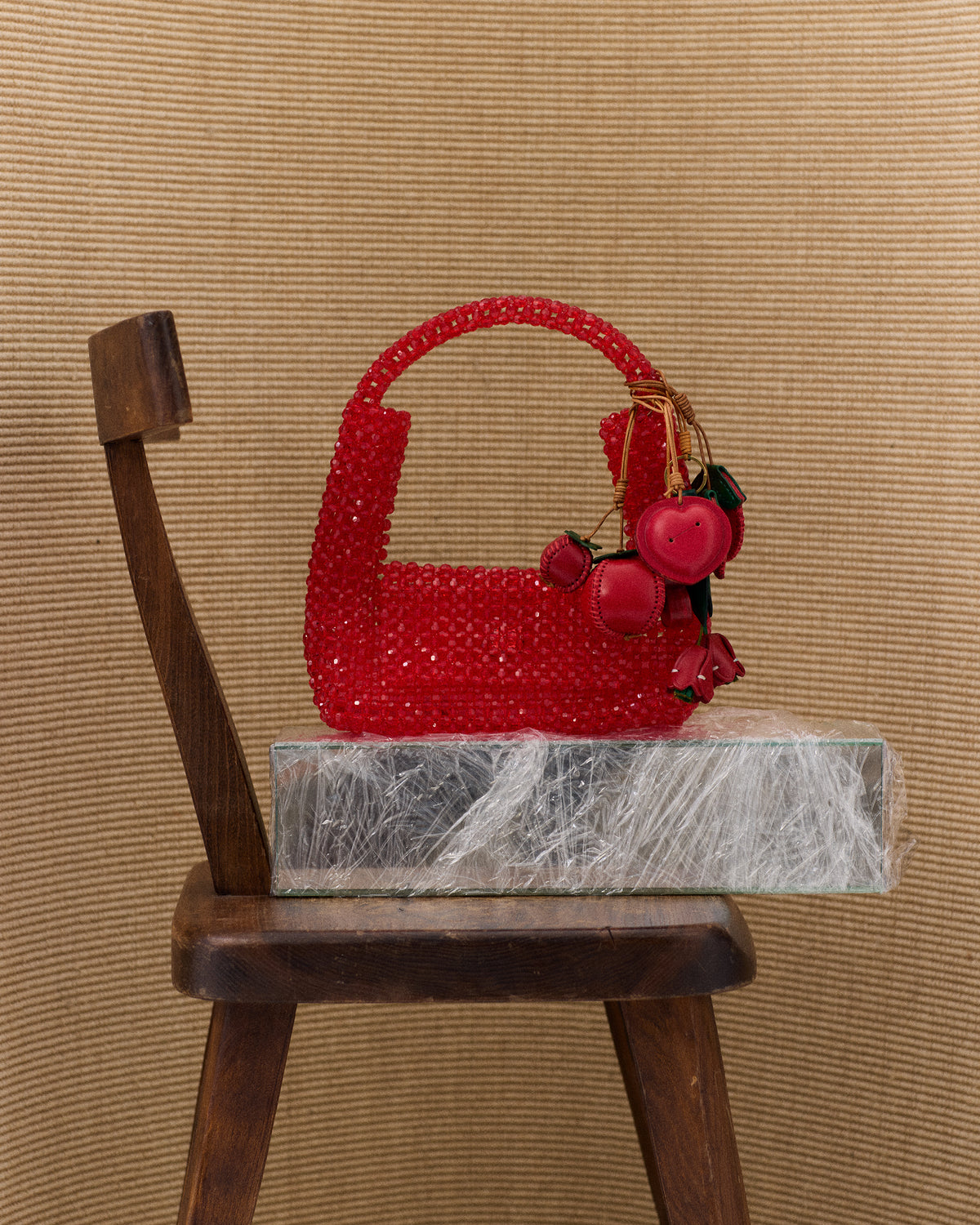 BAG CHARM APPLE