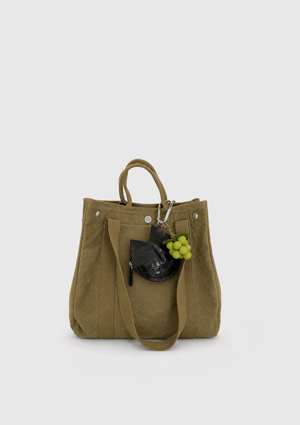 BAG CHARM GRAPES